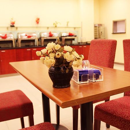 Hanting Hotel Shanghai Zhoupu Kültér fotó
